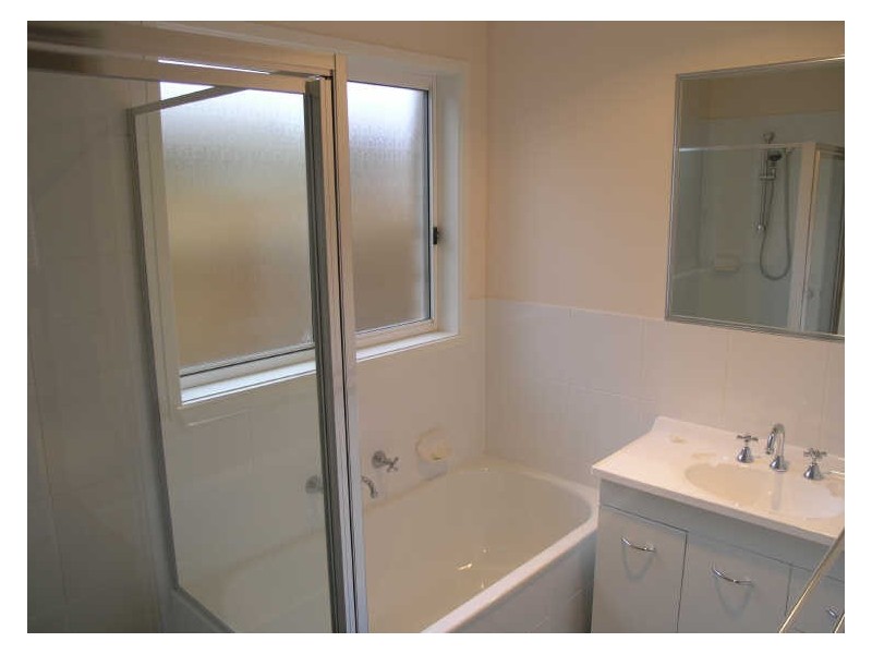 16 Helen Leonard Cres, Forde ACT 2914