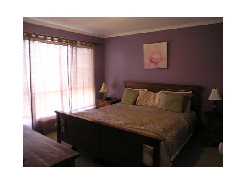 8 Buru Crescent, Ngunnawal ACT 2913