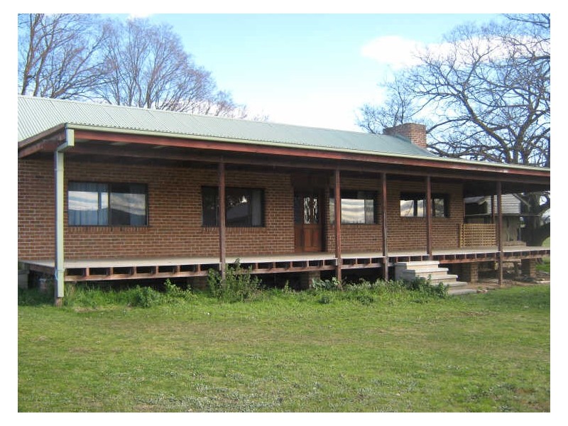 206 Church Lane, Hall NSW 2618