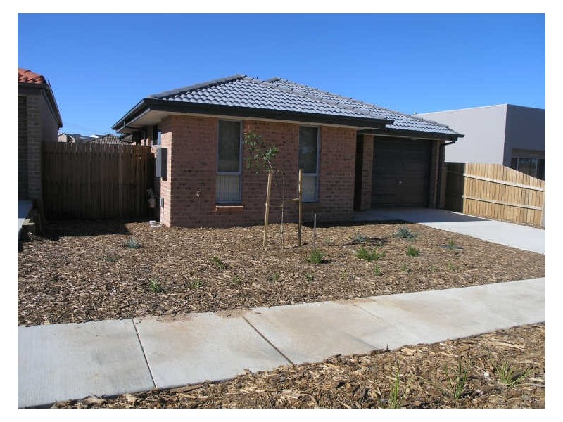 12 Rowland Street, Macgregor ACT 2615