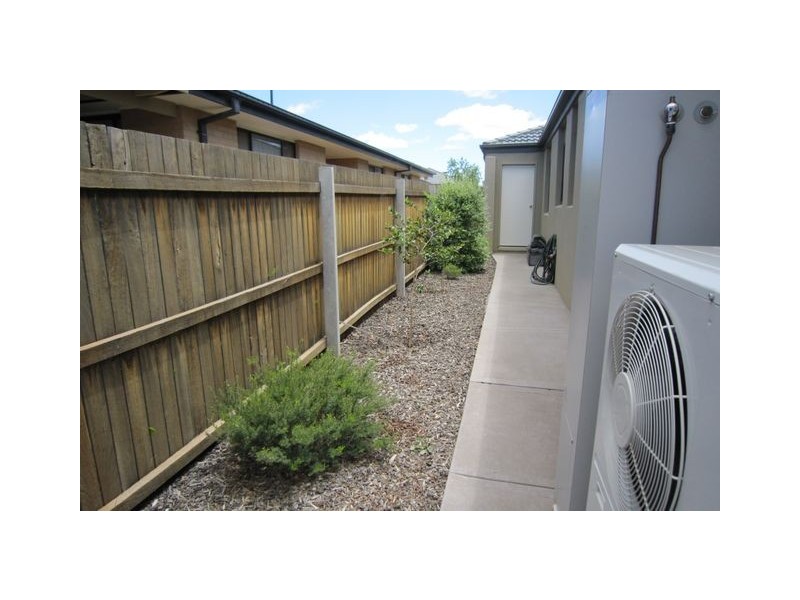 20 Kalianna Street, Harrison ACT 2914