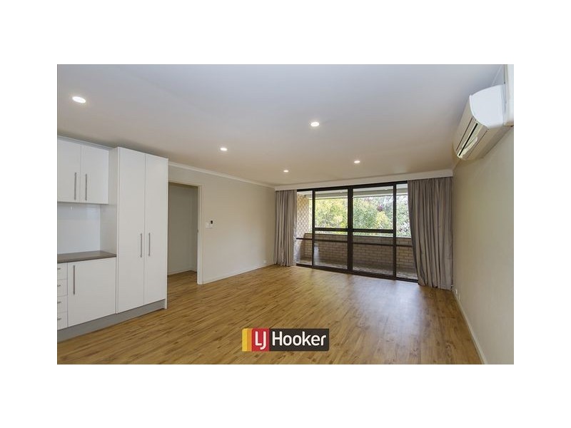 11/30 Chinner Crescent, Melba ACT 2615