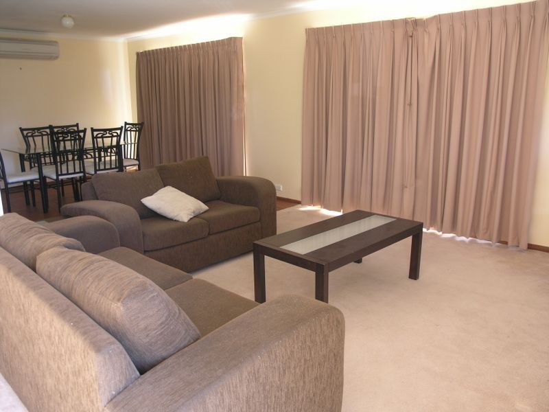 19 Berkeley Sreet, Dunlop ACT 2615