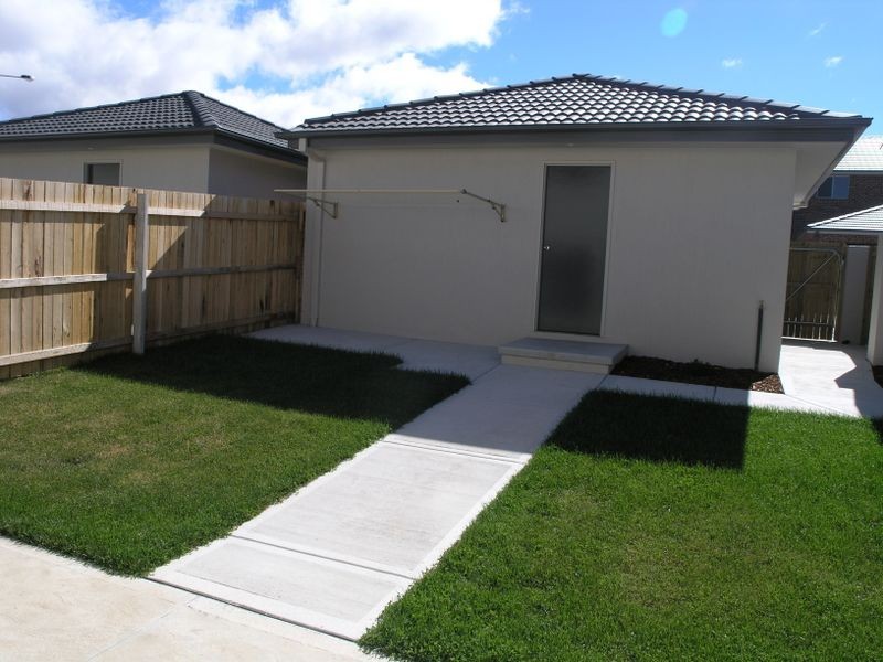 15 Lansdown Crescent, Casey ACT 2913