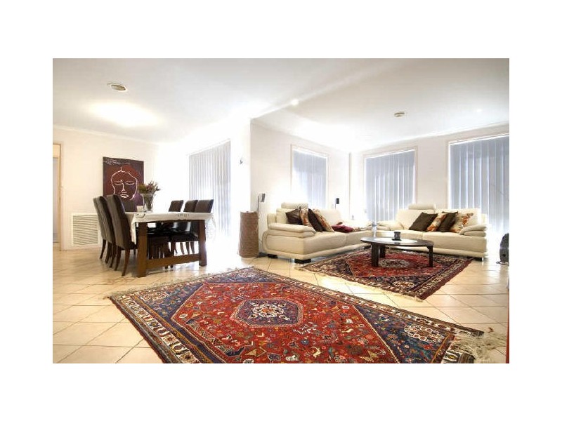 52 Warrumbul Street, Ngunnawal ACT 2913