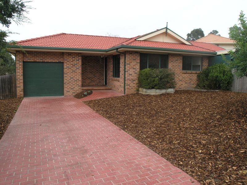 14 Leonard Close, Dunlop ACT 2615