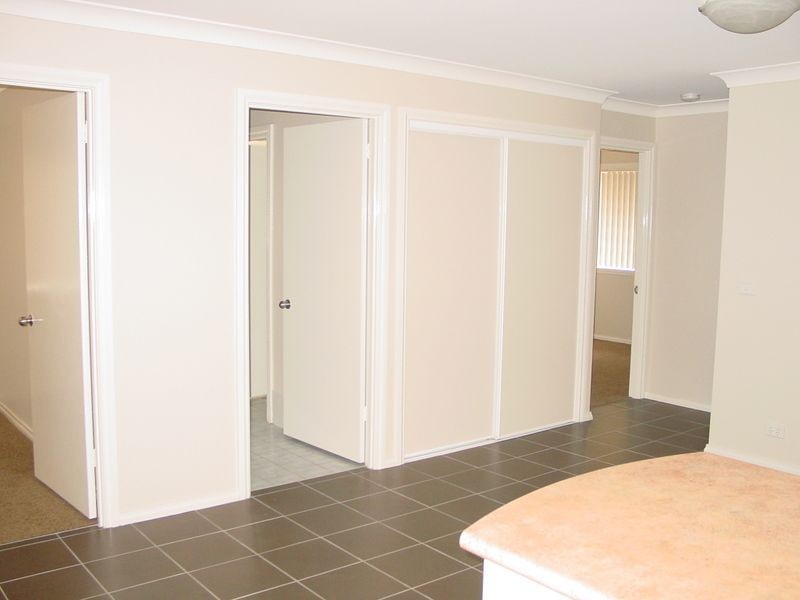 14 Leonard Close, Dunlop ACT 2615