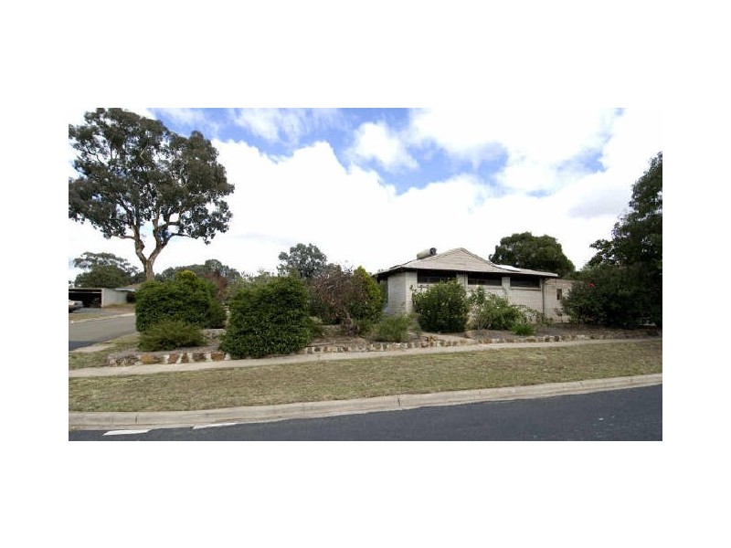 2 Crowley Court, Charnwood ACT 2615