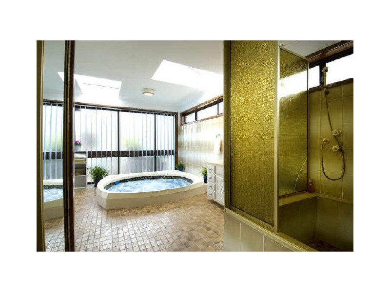 2 Crowley Court, Charnwood ACT 2615