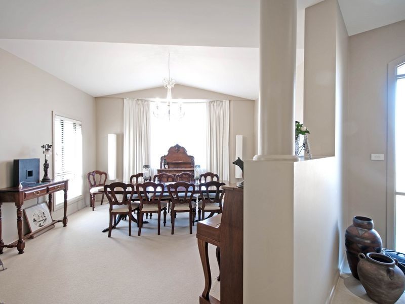 2 Wendy Ey Place, Nicholls ACT 2913