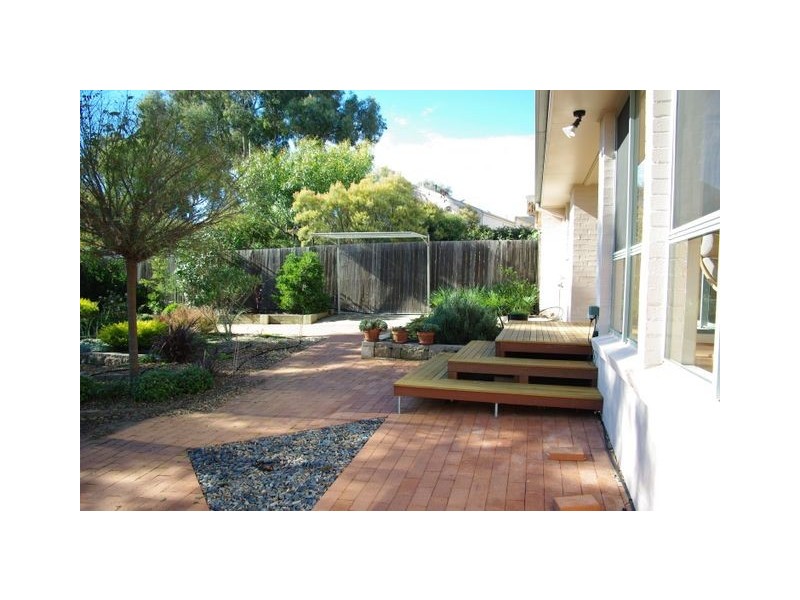 6 Lange Place, Bruce ACT 2617