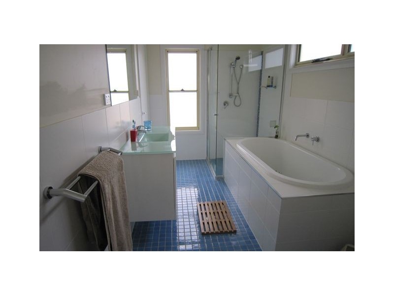 11 Jack Ryan Street, Forde ACT 2914