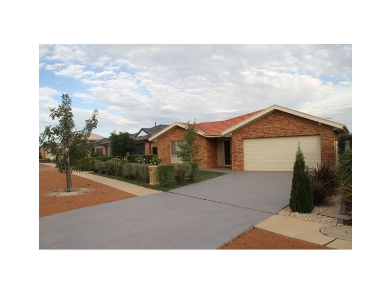 16 Kalianna Street, Harrison ACT 2914