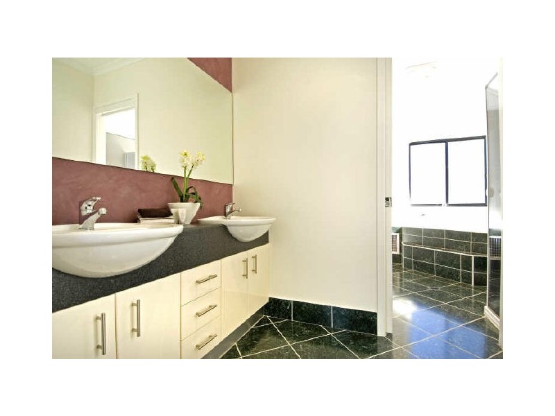 6 Sue Geh Circuit, Nicholls ACT 2913