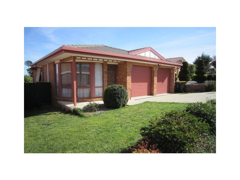57 Bunduluk Crescent, Ngunnawal ACT 2913