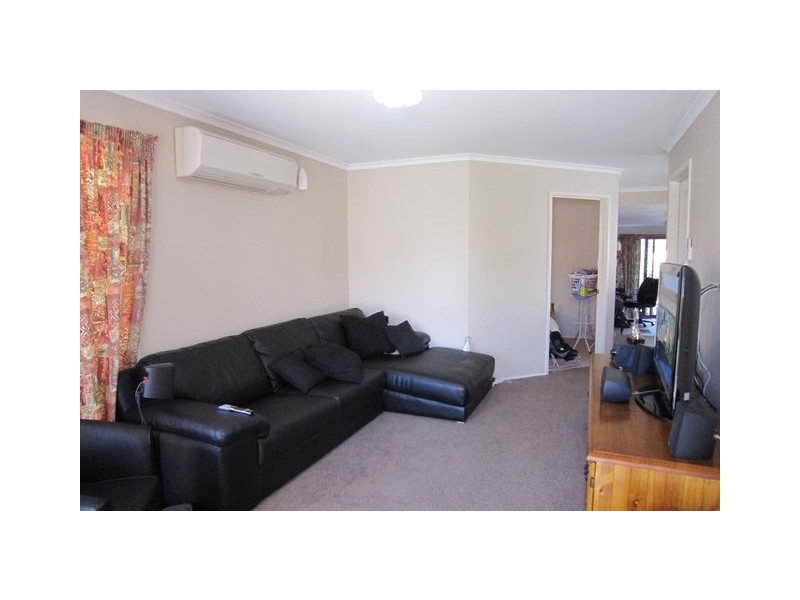 57 Bunduluk Crescent, Ngunnawal ACT 2913