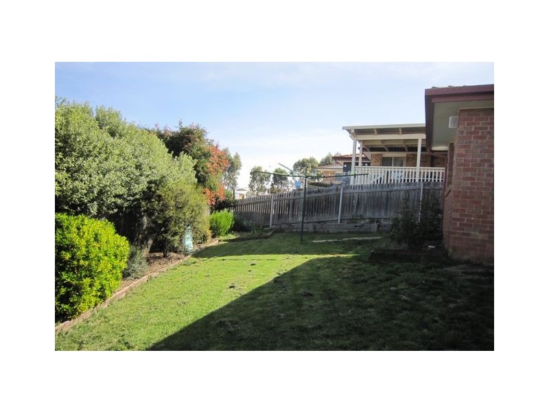 57 Bunduluk Crescent, Ngunnawal ACT 2913