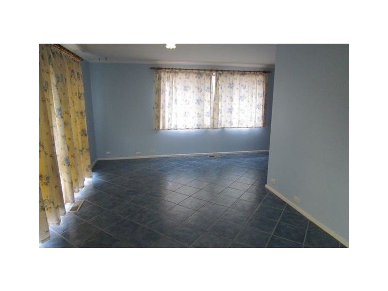 92 Chuculba Crescent, Giralang ACT 2617