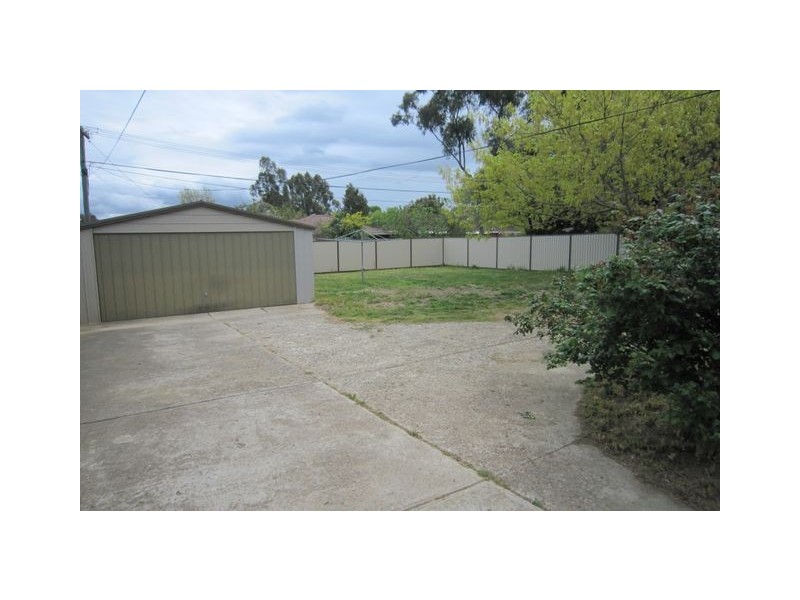 92 Chuculba Crescent, Giralang ACT 2617