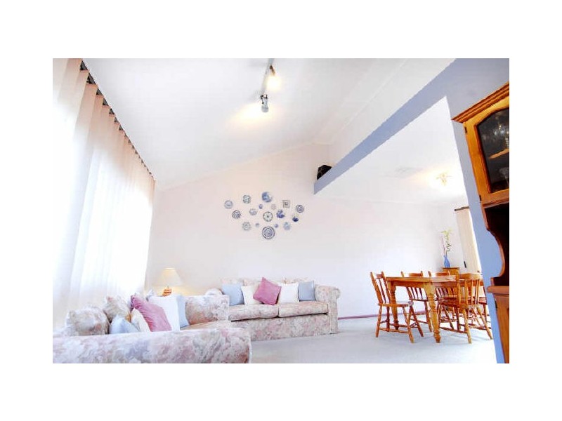 51 Slessor Crescent, Mckellar ACT 2617