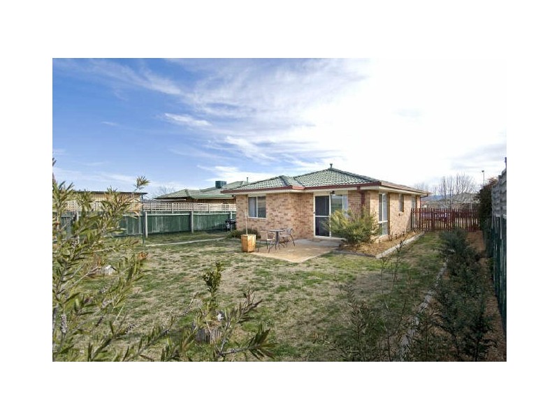 33 Goodhart Crescent, Dunlop ACT 2615