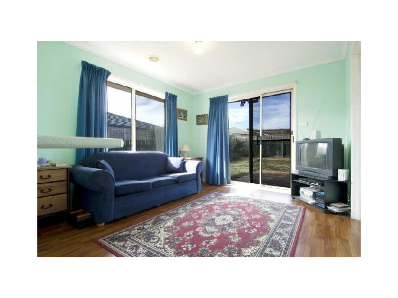 33 Goodhart Crescent, Dunlop ACT 2615