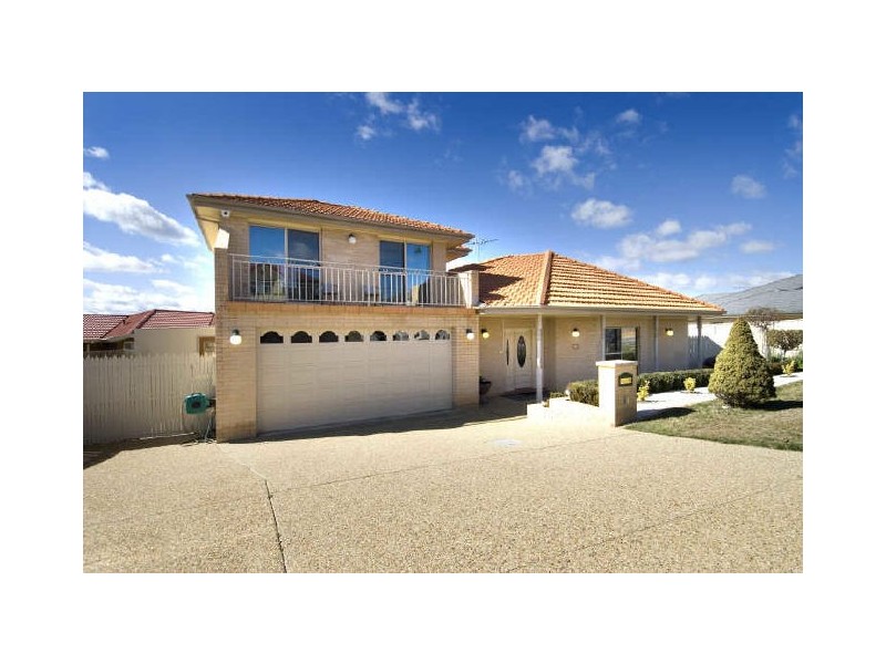 16 Kettle Street, Gungahlin ACT 2912