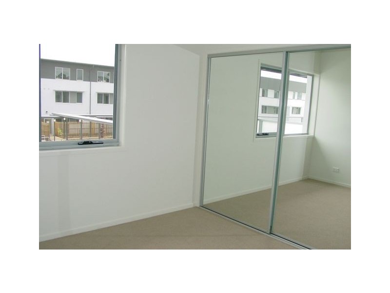 77/329 Flemington Road, Franklin ACT 2913