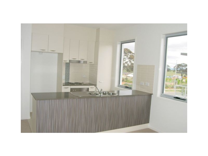 74/329 Flemington Road, Franklin ACT 2913