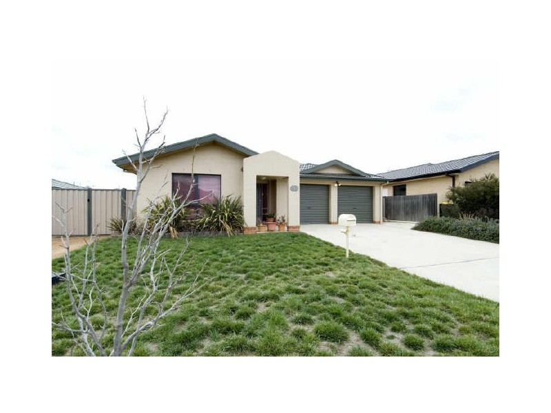 10 Fairlight Street, Dunlop ACT 2615