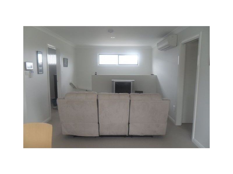 5 Lansdown Crescent, Casey ACT 2913