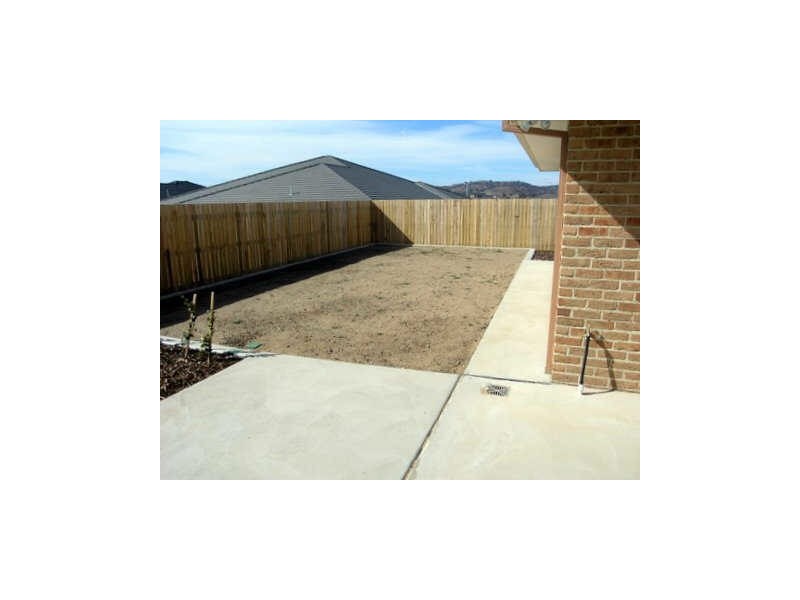 29 Charlotte Barton Street, Franklin ACT 2913