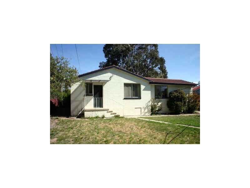 4 Jarrahdale Street, Fisher ACT 2611