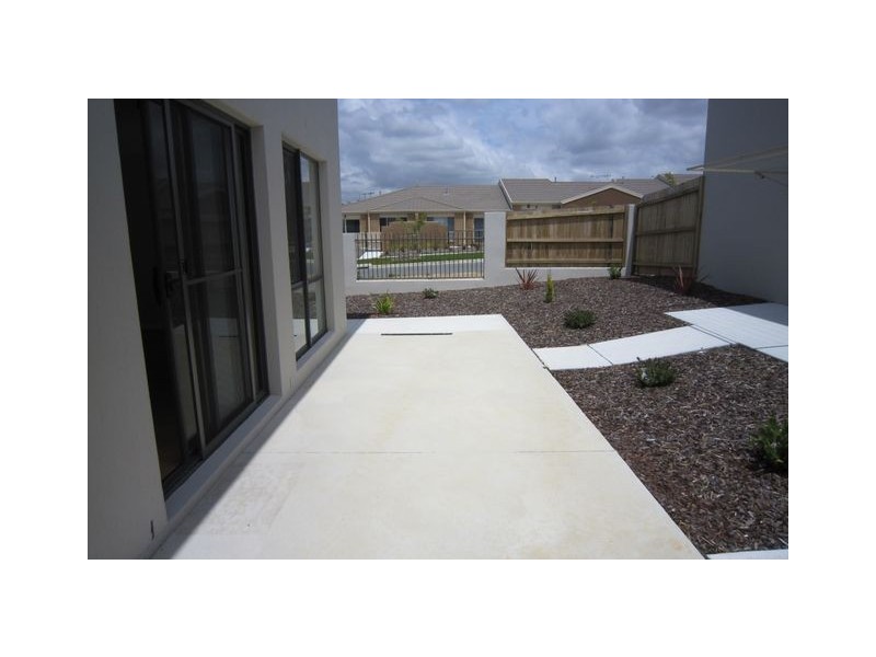 7 Lansdown Crescent, Casey ACT 2913