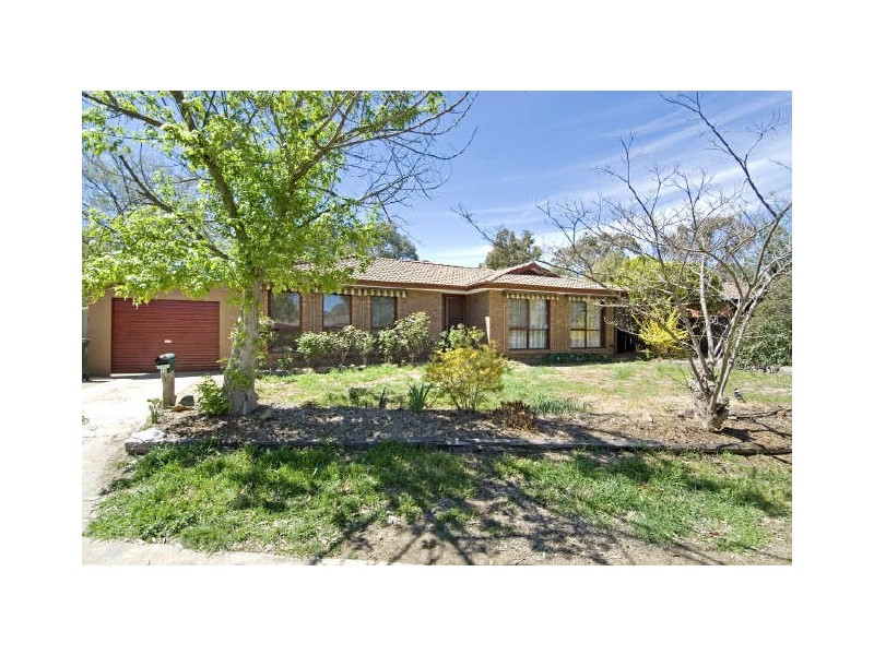 16 McQuade Place, Charnwood ACT 2615