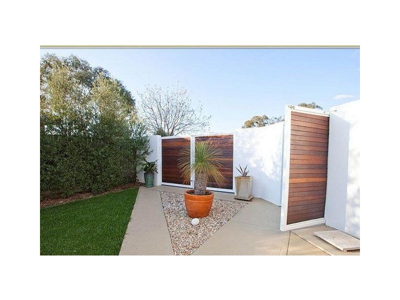 15 Baker Gardens, Ainslie ACT 2602