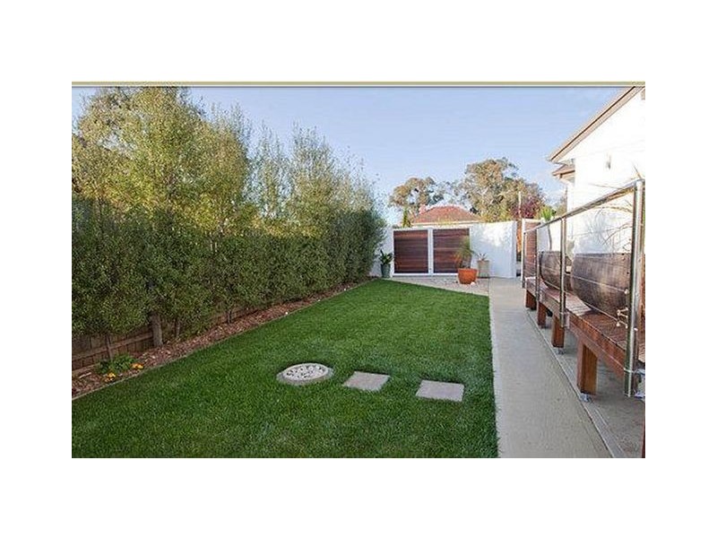 15 Baker Gardens, Ainslie ACT 2602