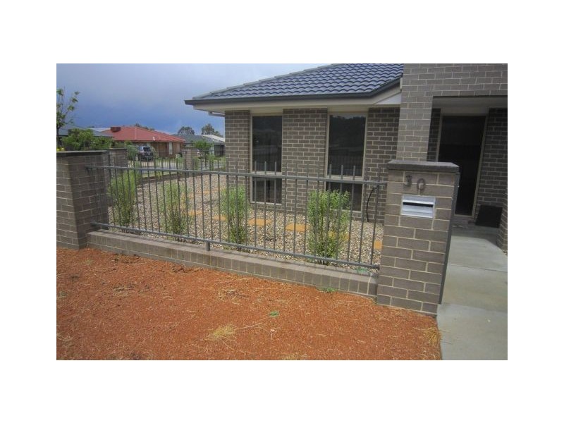 1/30 Salisbury Street, Casey ACT 2913