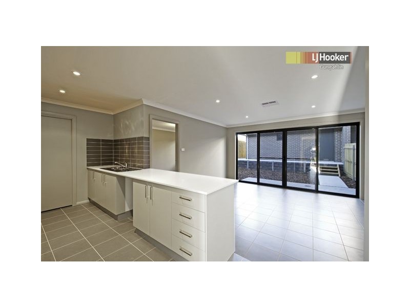 25 Leslie Dwyer Street, Forde ACT 2914