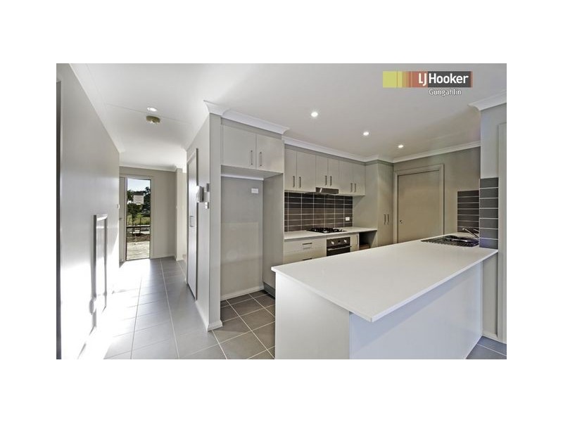 25 Leslie Dwyer Street, Forde ACT 2914