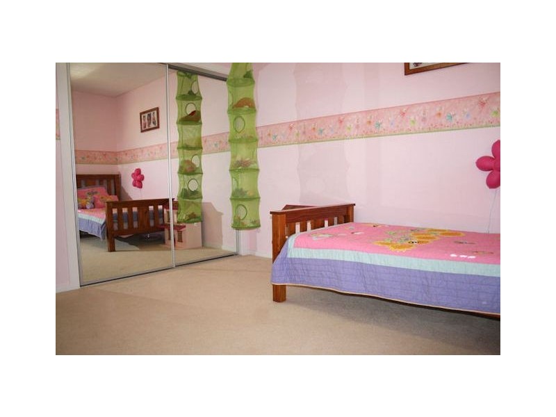 16 Scattergood Place, Spence ACT 2615