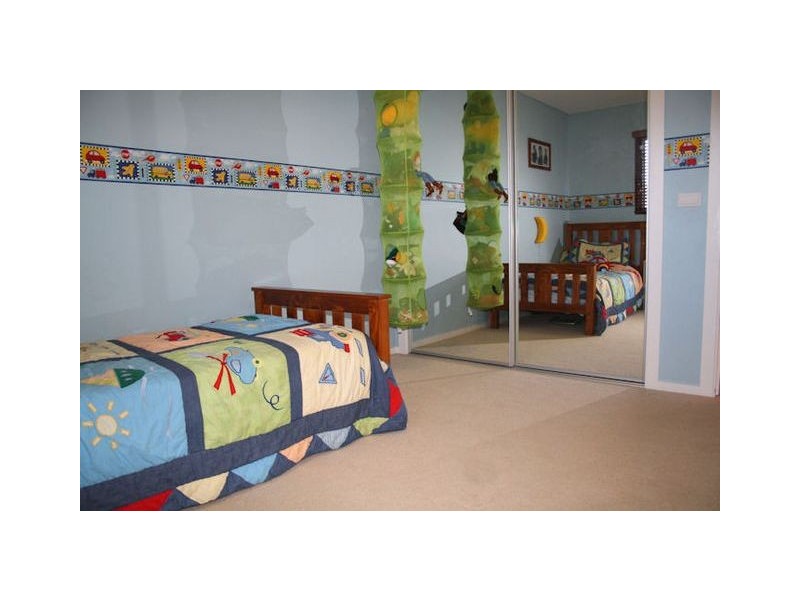 16 Scattergood Place, Spence ACT 2615