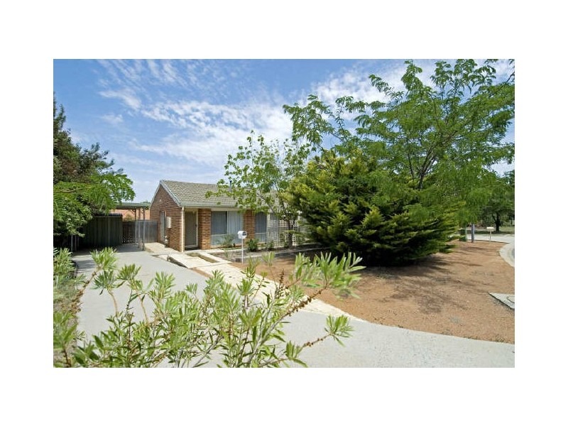 6 Windradyne Street, Ngunnawal ACT 2913