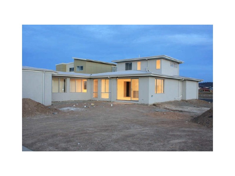 101 Oodgeroo Avenue, Franklin ACT 2913