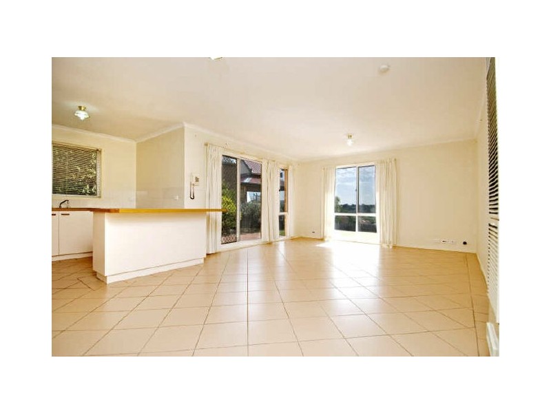 72 Amagula Avenue, Ngunnawal ACT 2913