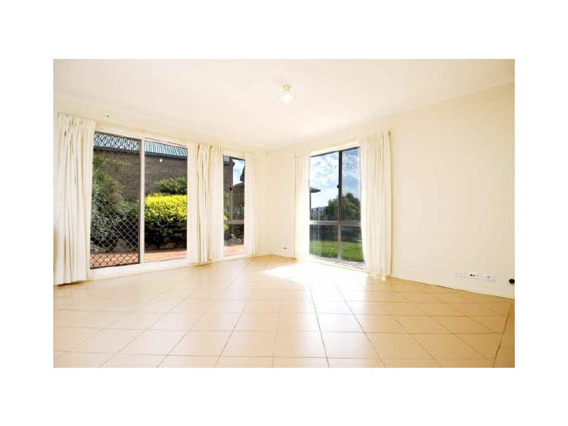 72 Amagula Avenue, Ngunnawal ACT 2913