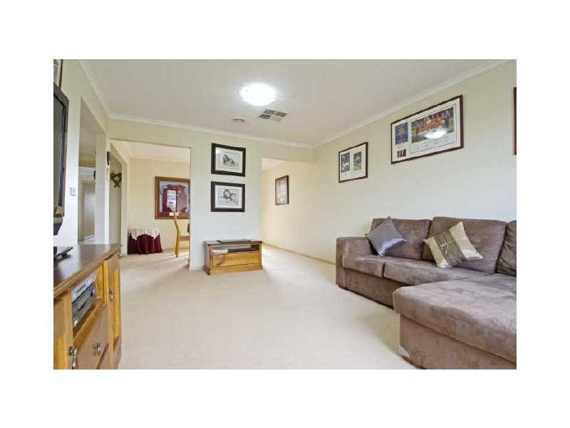 9 Jaru Place, Ngunnawal ACT 2913