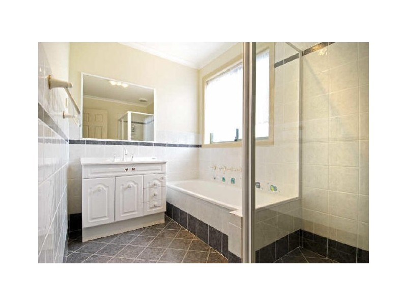 9 Jaru Place, Ngunnawal ACT 2913
