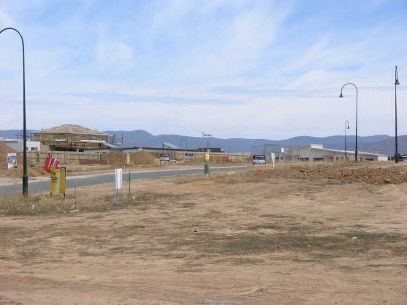 13 Jean MacNamara Street, Macgregor ACT 2615