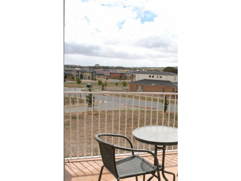 102 Mary Gillespie Avenue, Gungahlin ACT 2912